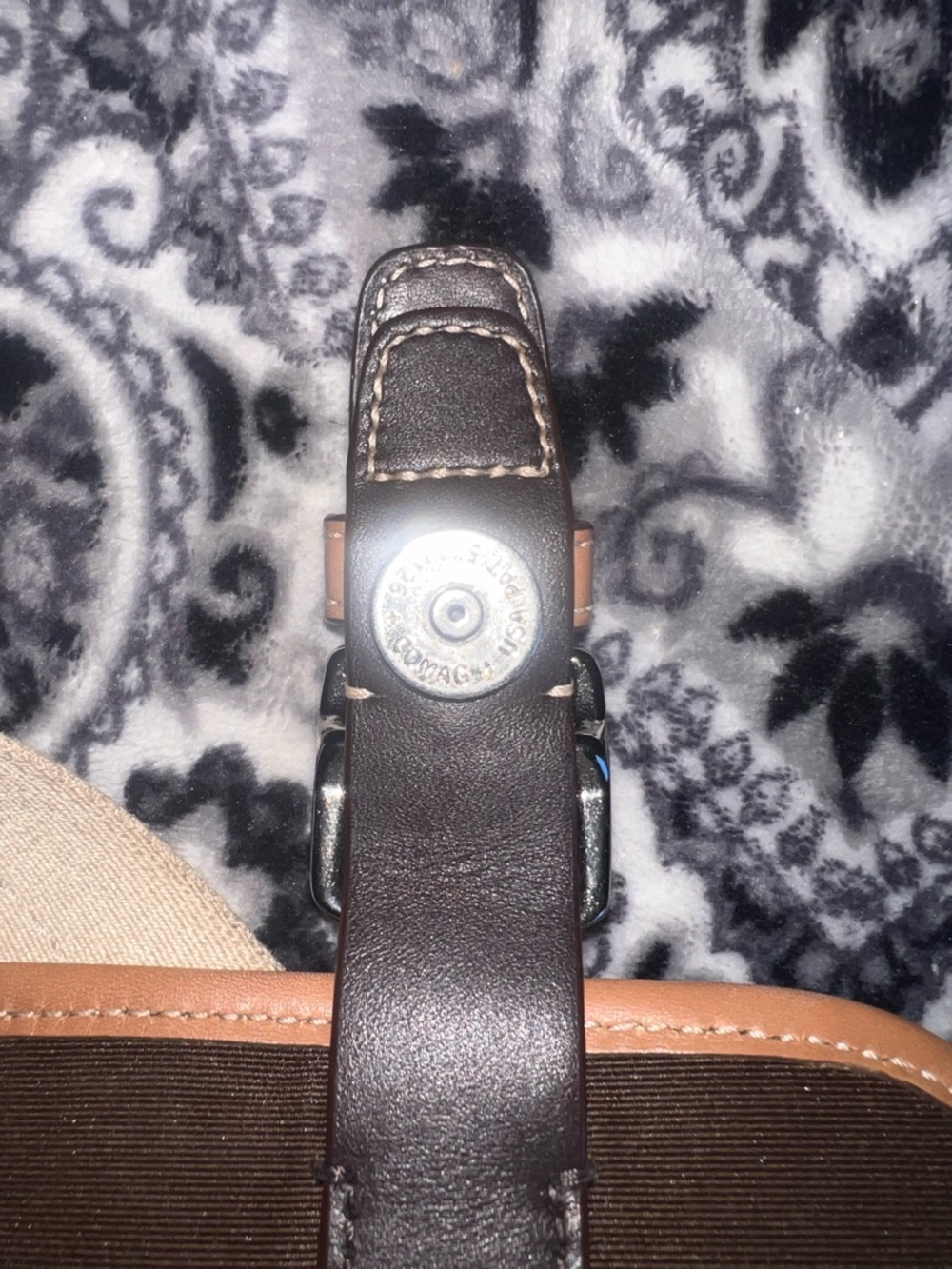 Coach Brown Signature Canvas Messenger Bag with Tan Trim - Picture 4 of 8